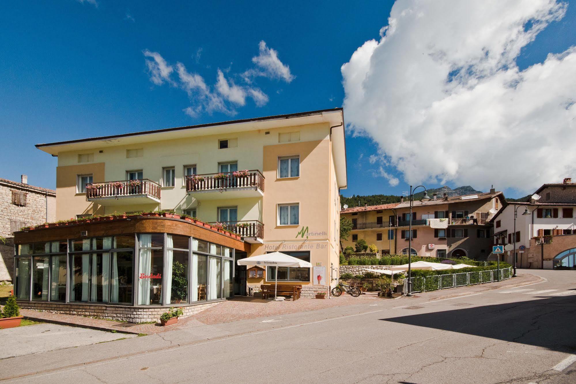 Hotel Martinelli Rontz-Klenz Exterior foto
