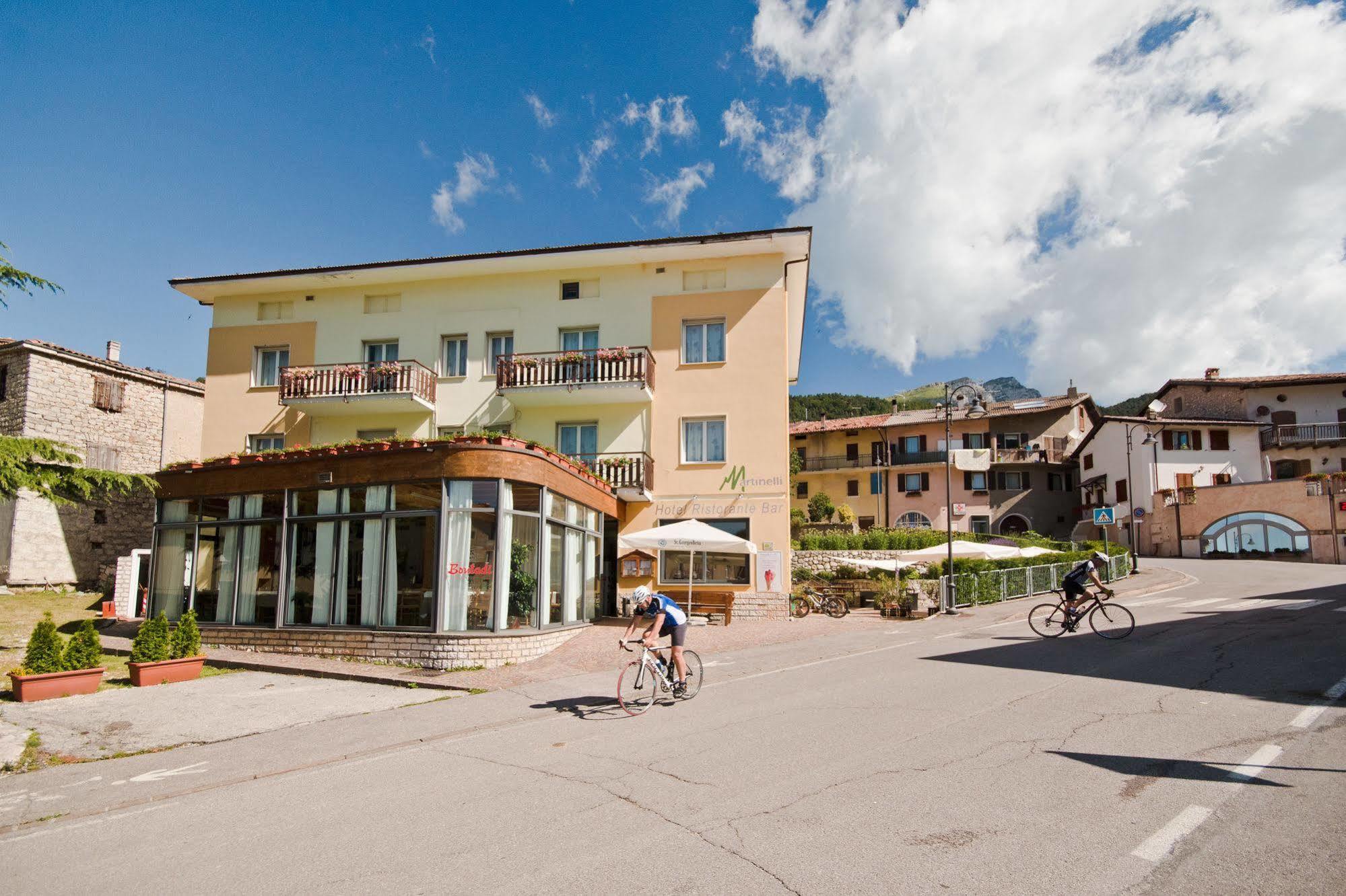 Hotel Martinelli Rontz-Klenz Exterior foto